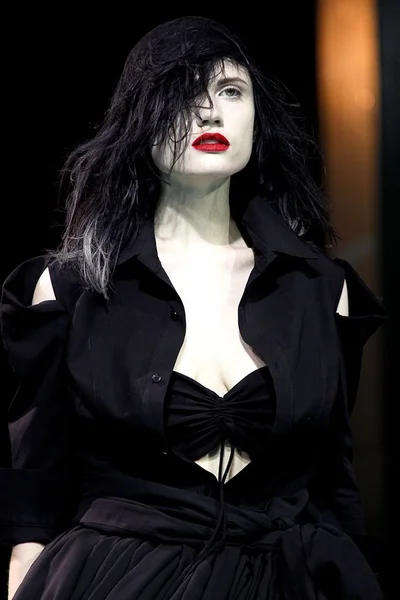 Look 1